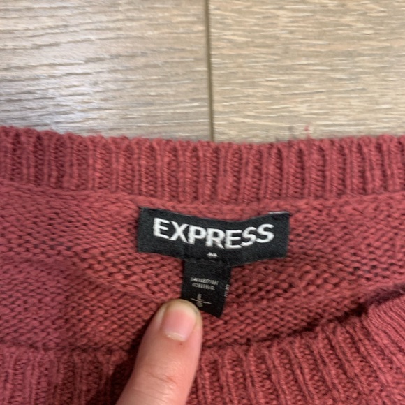 Express Rust Red Sweater - Picture 4 of 4